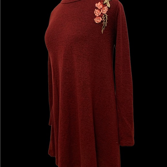 5 for $30.  Justify Burgundy Knit Dress - Picture 4 of 11